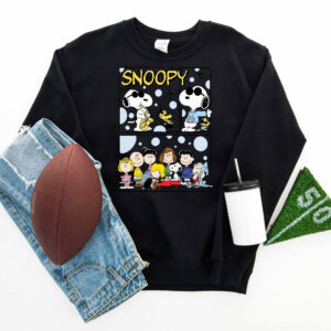 Trendy Snoopy Dancing Graphic T-Shirt – Fun Peanuts Characters Design for Casual Wear